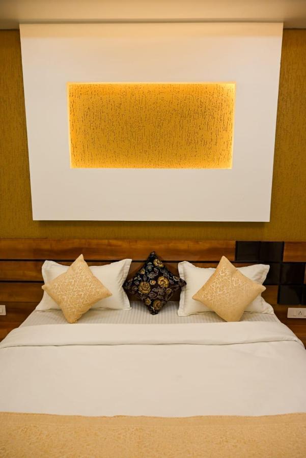 Hotel Golden Bliss Μποπάλ Εξωτερικό φωτογραφία