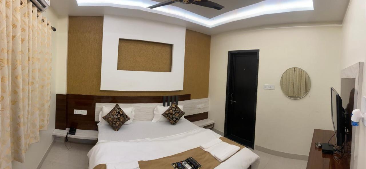 Hotel Golden Bliss Μποπάλ Εξωτερικό φωτογραφία